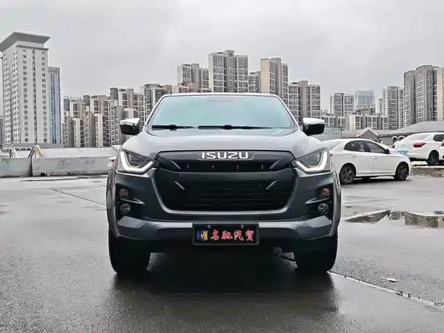 D-MAX 2023 1.9T Automatic 4WD V-CROSS Leading Edition