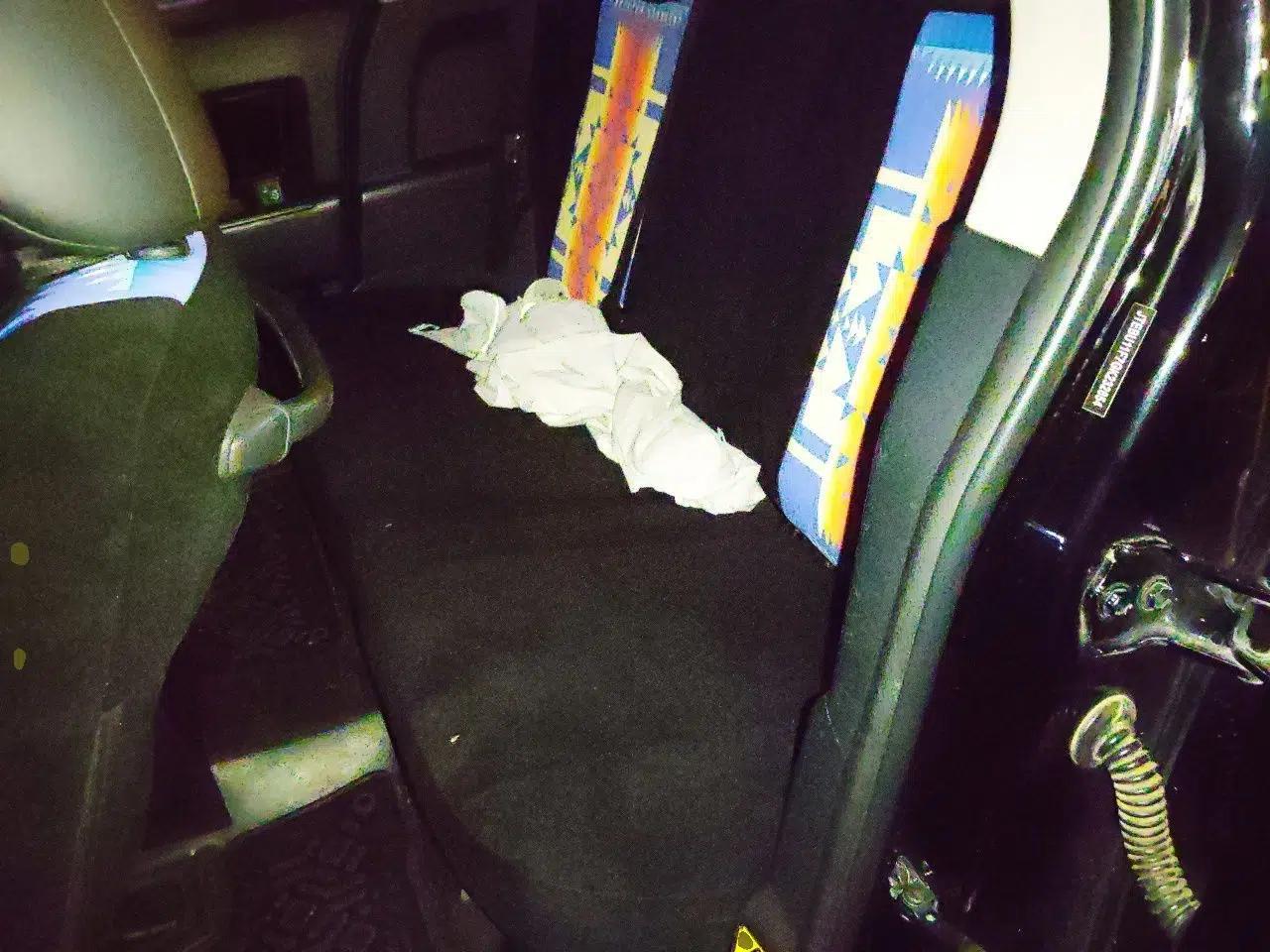 Toyota FJ Cruiser 2011 4.0L — миниатюра 17
