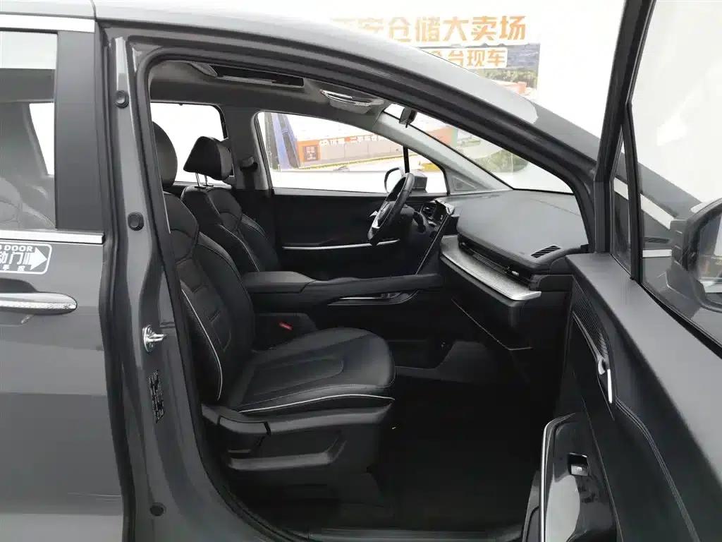 Kusto 2021 270TGDi Premium Edition LUX — миниатюра 23