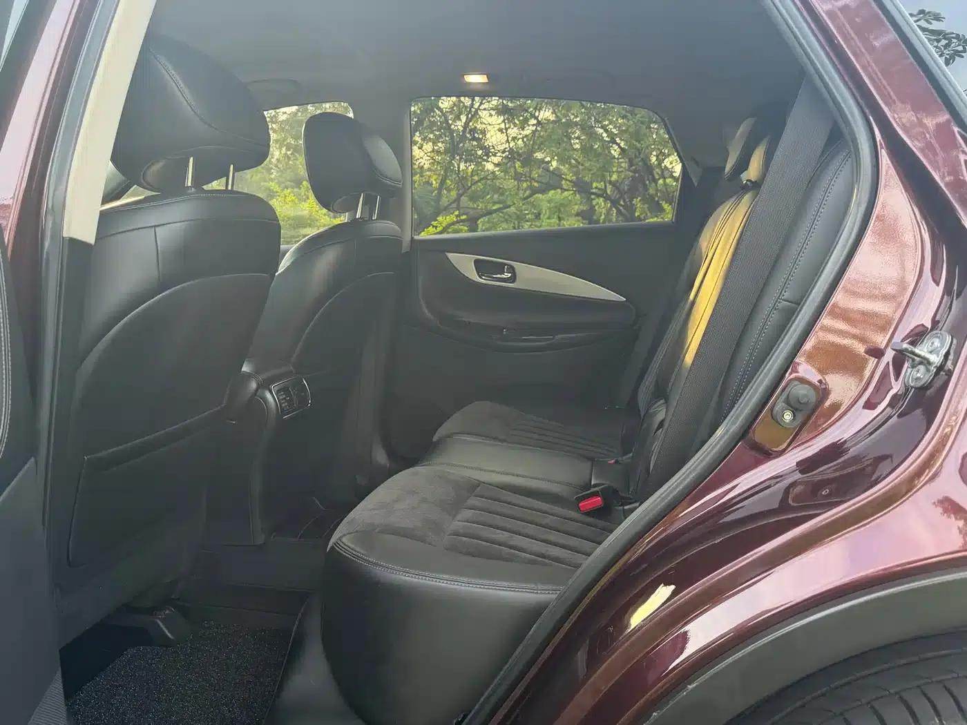 Infiniti QX50 2015 2.5L Comfort Edition — миниатюра 11