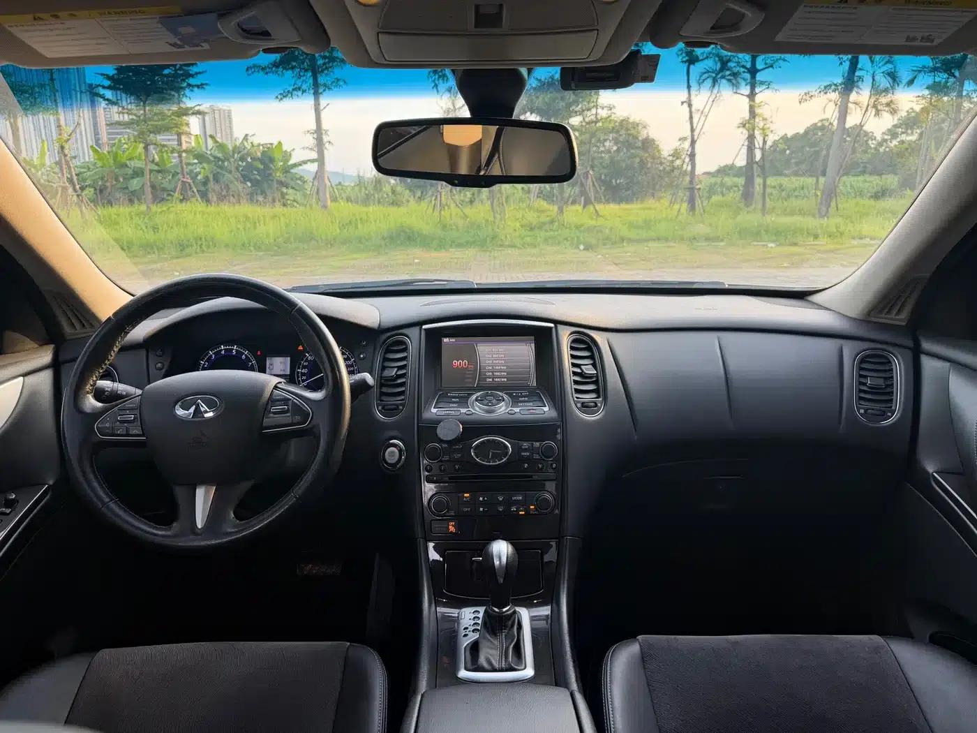Infiniti QX50 2015 2.5L Comfort Edition — миниатюра 12