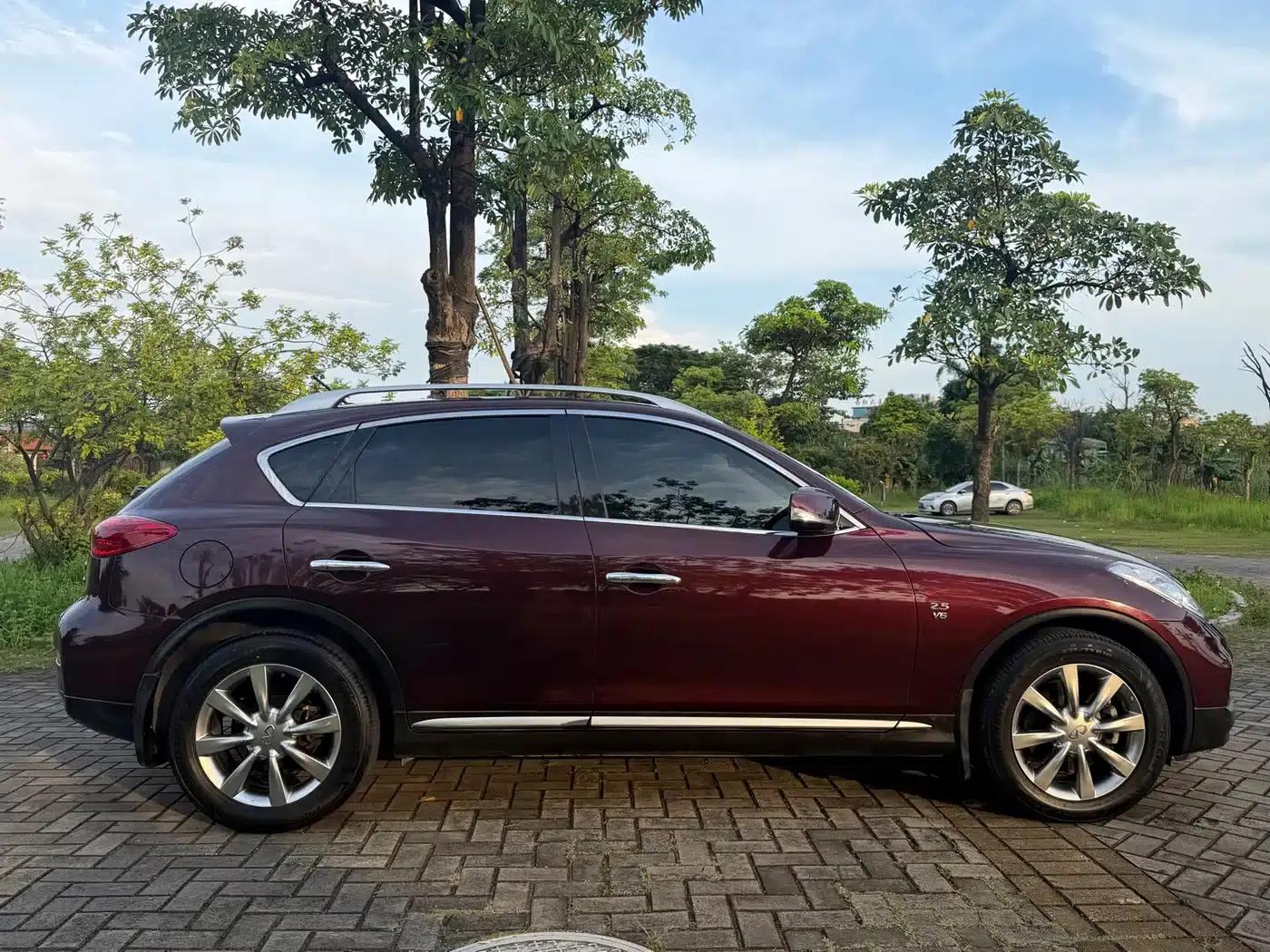 Infiniti QX50 2015 2.5L Comfort Edition — миниатюра 8
