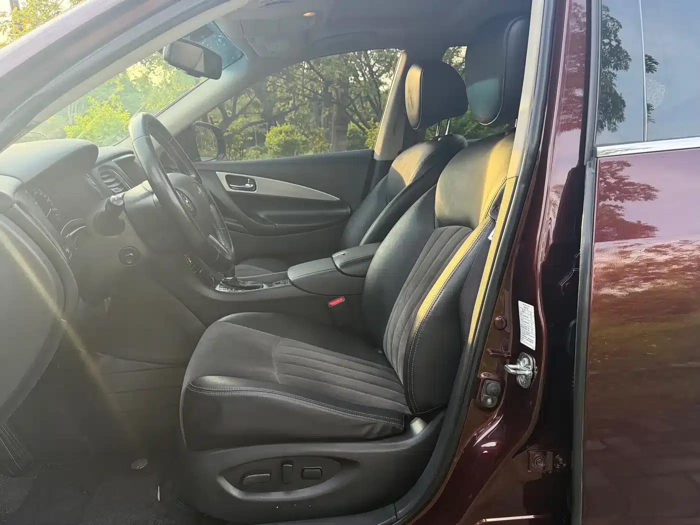 Infiniti QX50 2015 2.5L Comfort Edition — миниатюра 10