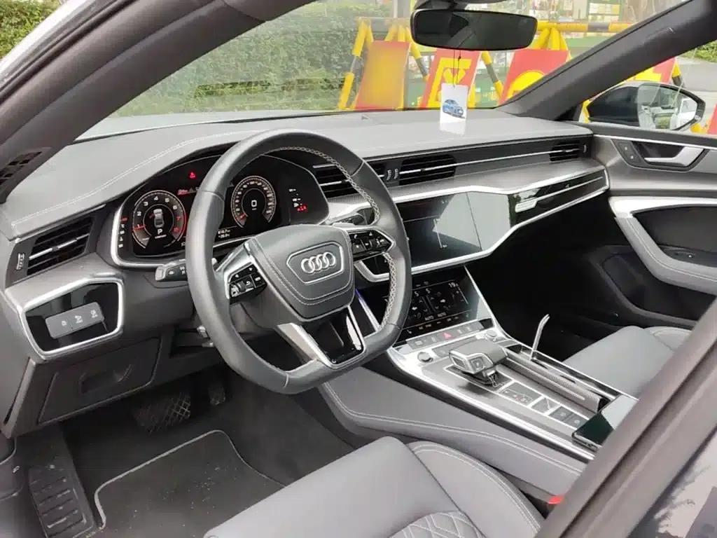 2024 Audi A7L 45 TFSI quattro RS Package Racing Edition — миниатюра 10