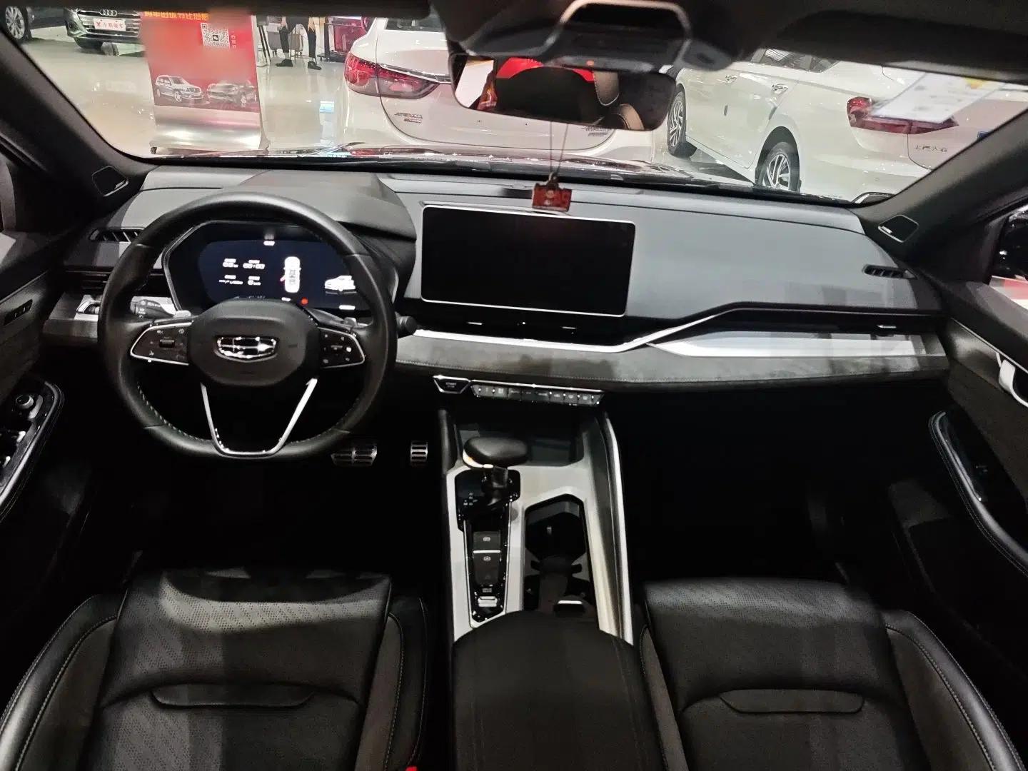 Geely Auto Preface 2023 2.0TD "Only This Verdant Green" Edition — миниатюра 13