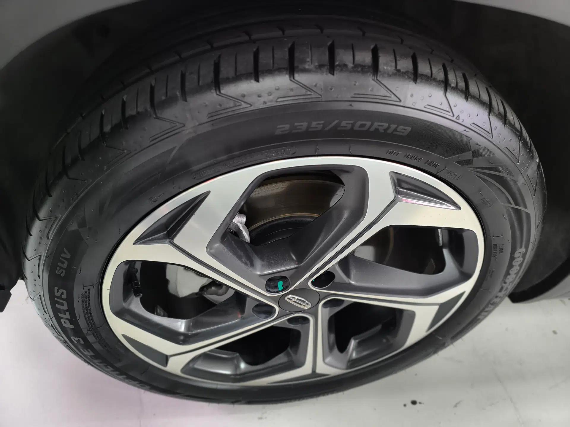 Geely Auto Monjaro L 2021 2.0TD DCT EVO Two-Wheel Drive Prestige Version — миниатюра 10