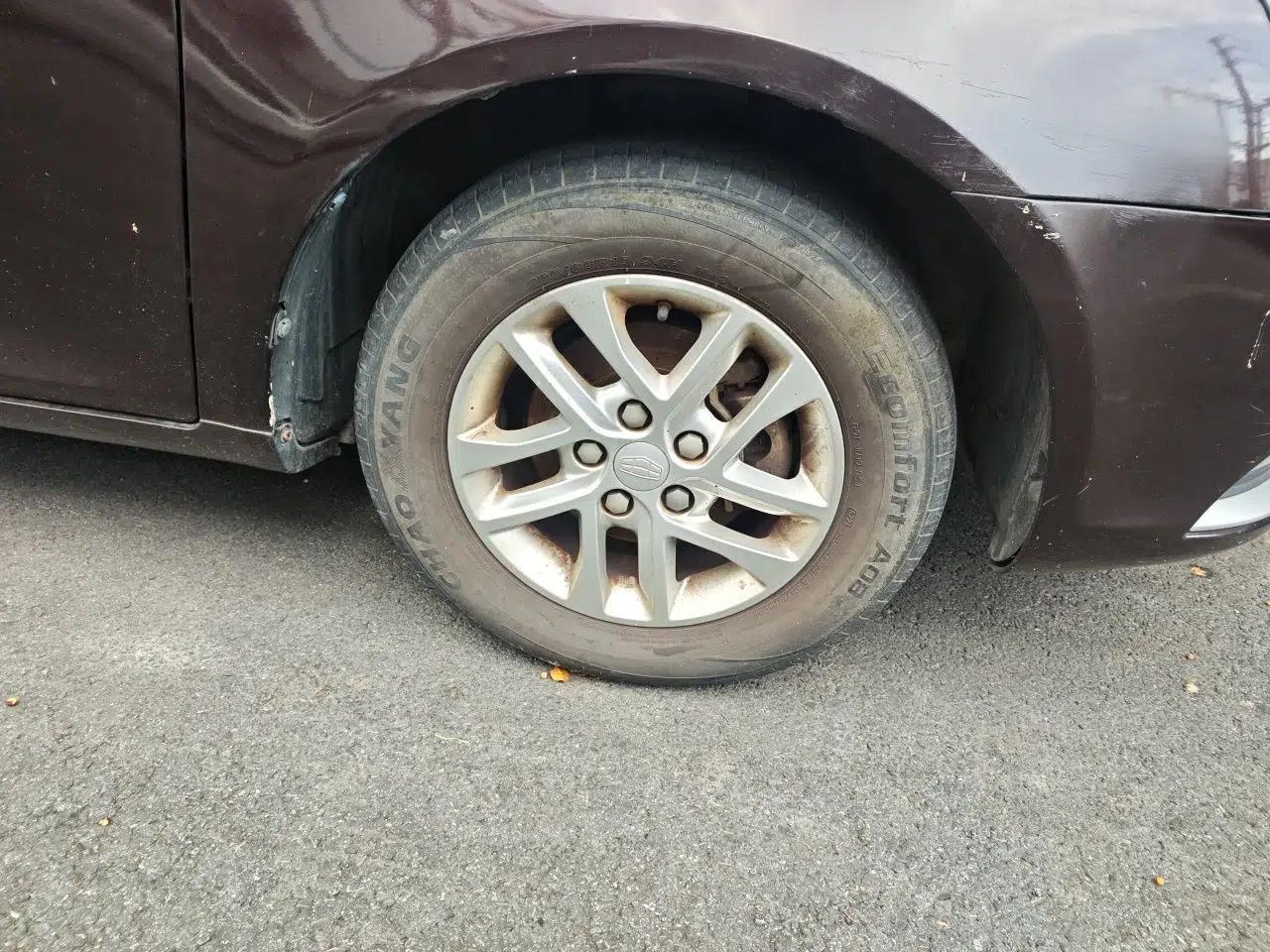 Geely Auto Emgrand 2016 Sedan 1.5L CVT Luxury Model — миниатюра 8