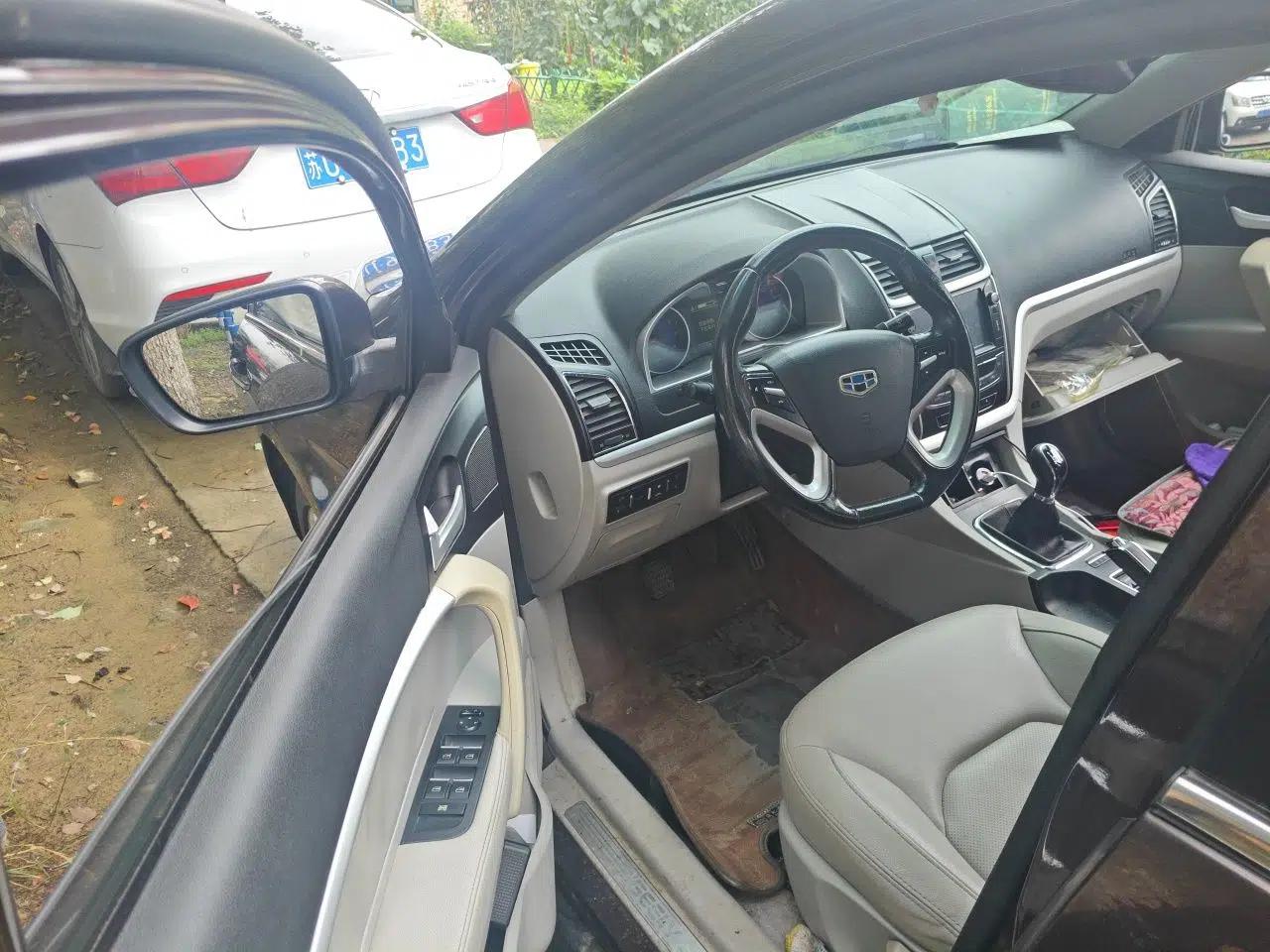 Geely Auto Emgrand 2015 Sedan 1.5L Manual - Top Trim Level — миниатюра 16