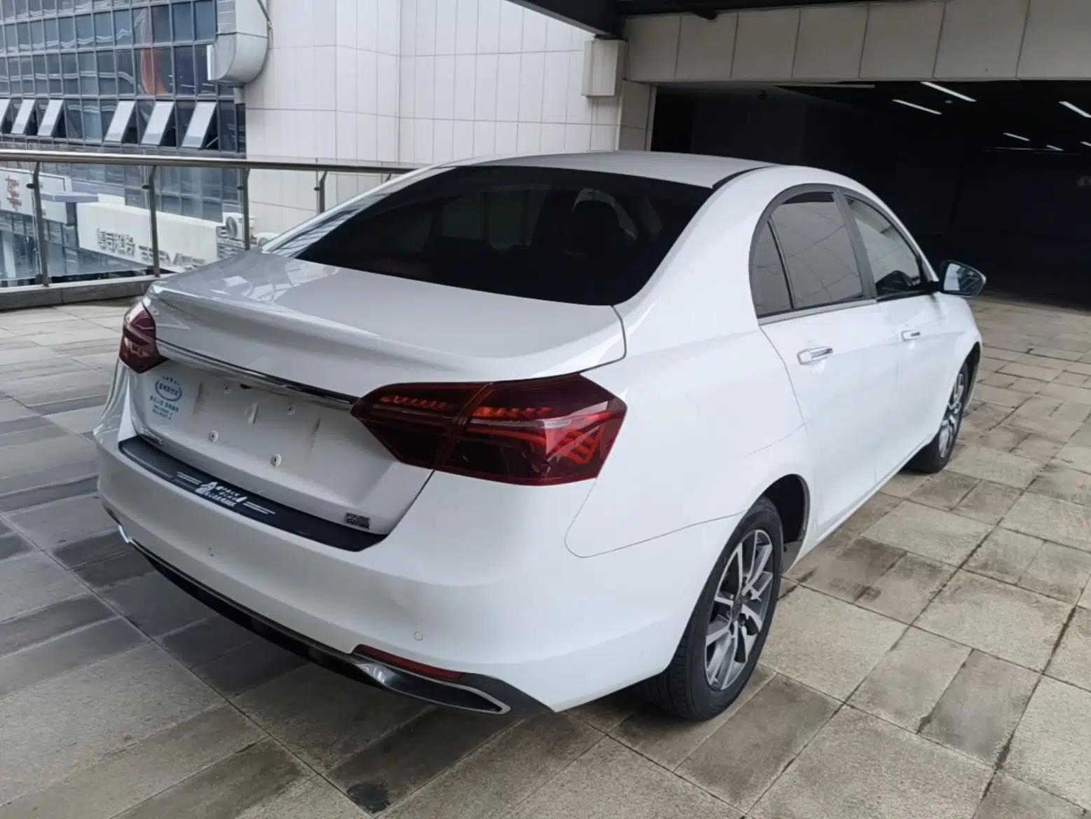 Geely Auto Emgrand 2020 1.5L CVT Upward Version — миниатюра 6