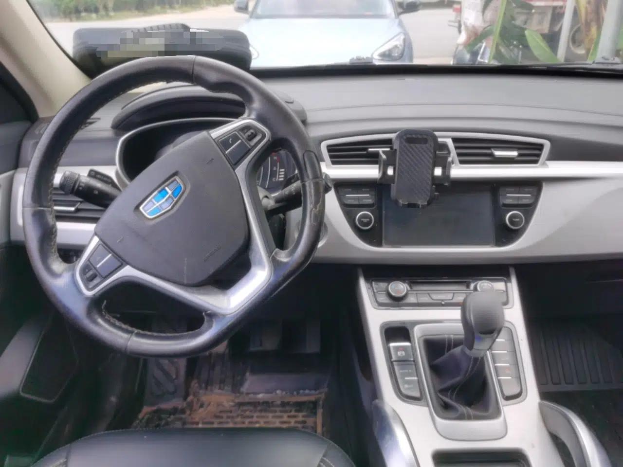 Geely Auto Emgrand X7 Sport 2016 2.0L Manual ZhiShang Version — миниатюра 10