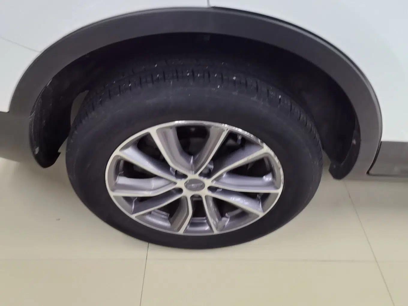 Geely Auto Emgrand X7 Sport 2021 Million Edition 1.8TD DCT Two-Wheel Drive Comfort Model — миниатюра 11