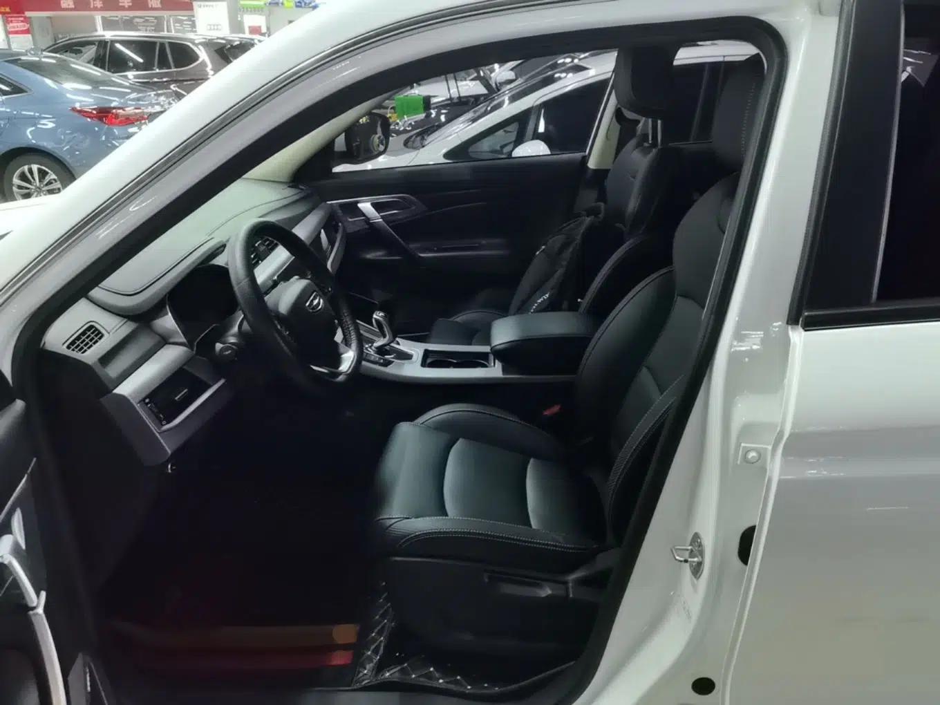 Geely Auto Emgrand X7 Sport 2021 Million Edition 1.8TD DCT Two-Wheel Drive Comfort Model — миниатюра 17