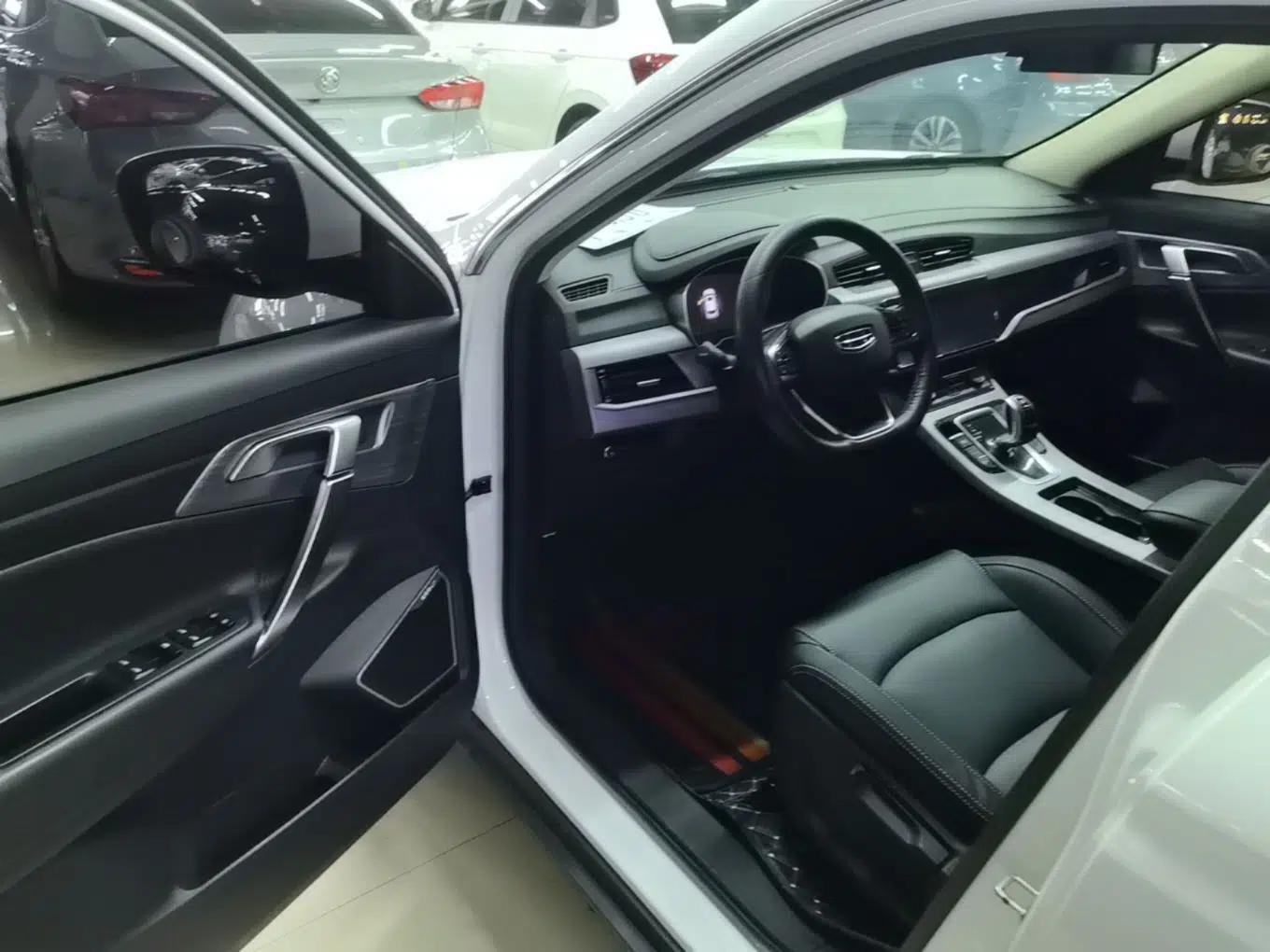 Geely Auto Emgrand X7 Sport 2021 Million Edition 1.8TD DCT Two-Wheel Drive Comfort Model — миниатюра 18