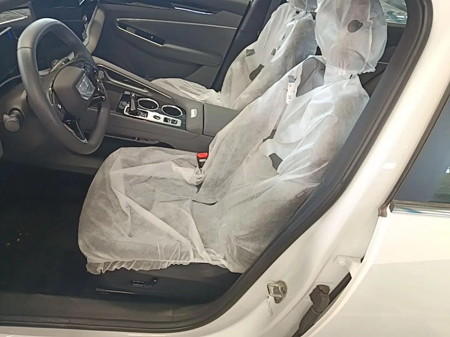Geely Auto Emgrand X7 Sport 2026 Model 1.5TD Aspirational — миниатюра 17