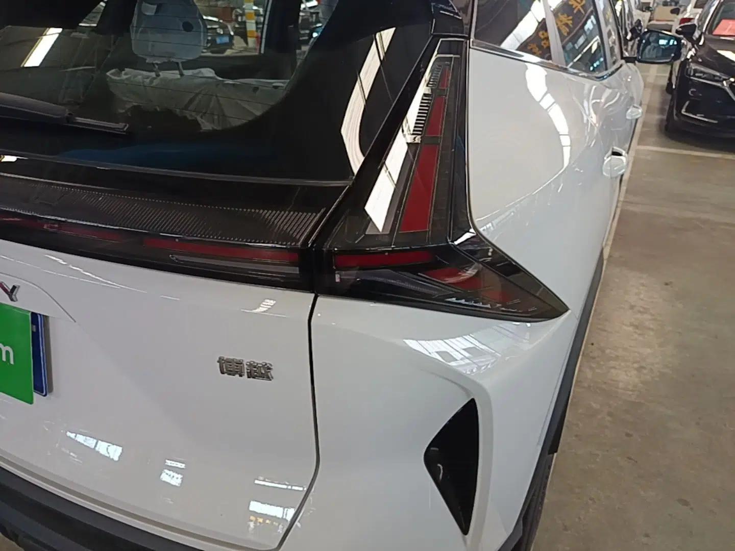 Geely Auto Emgrand X7 Sport 2026 Model 1.5TD Aspirational — миниатюра 9