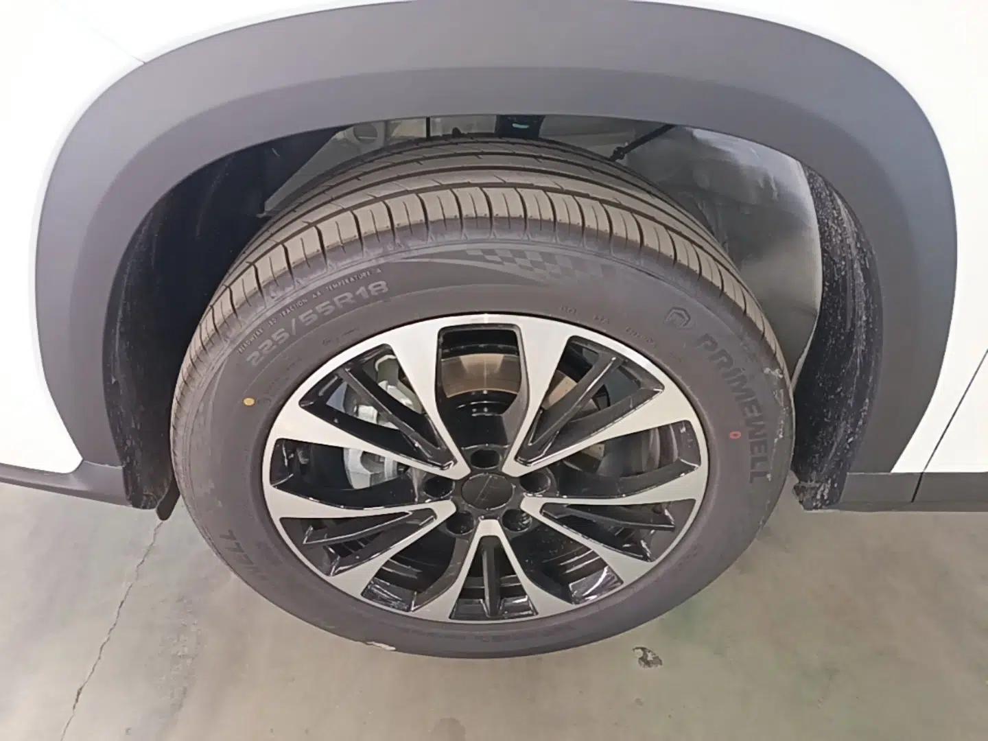 Geely Auto Emgrand X7 Sport 2026 Model 1.5TD Aspirational — миниатюра 10