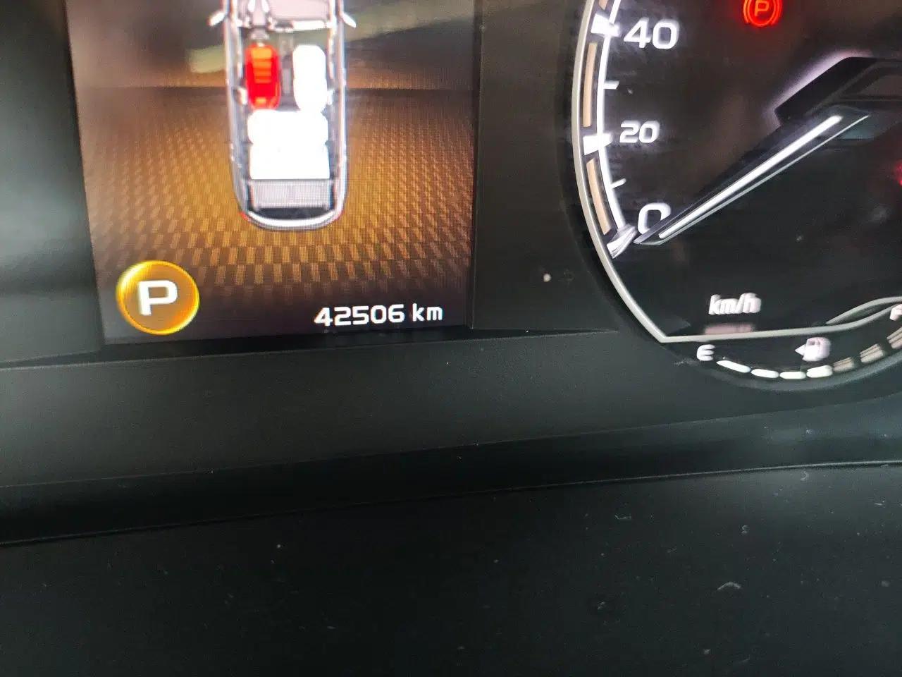 Geely Auto Coolray 2021 1.4T DCT Diamond Edition — миниатюра 11