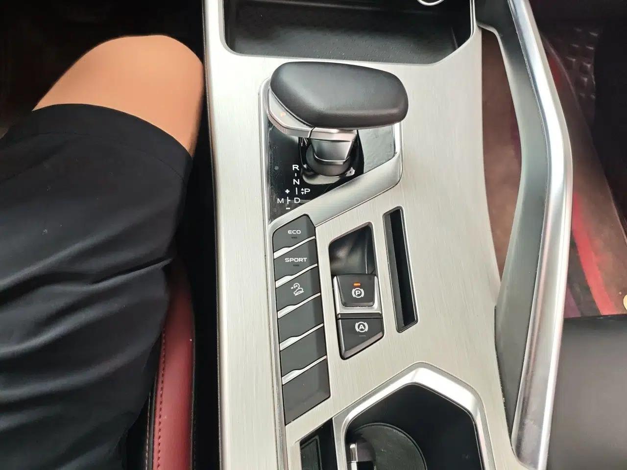 Geely Auto Coolray 2021 1.4T DCT Diamond Edition — миниатюра 13