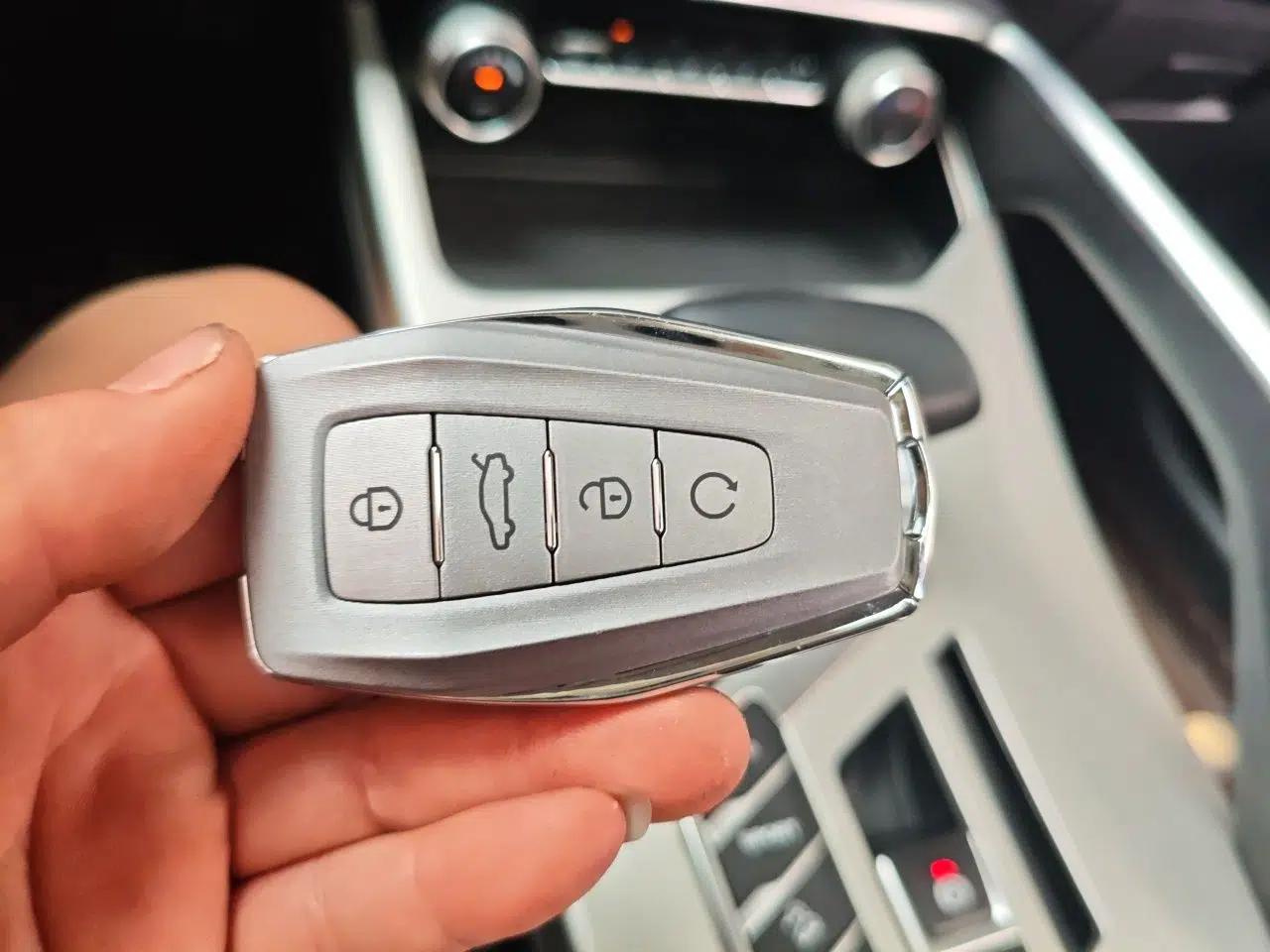 Geely Auto Coolray 2021 1.4T DCT Diamond Edition — миниатюра 17