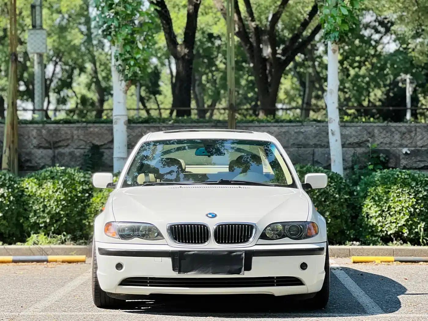 BMW 3 Series 2004 325i — миниатюра 2
