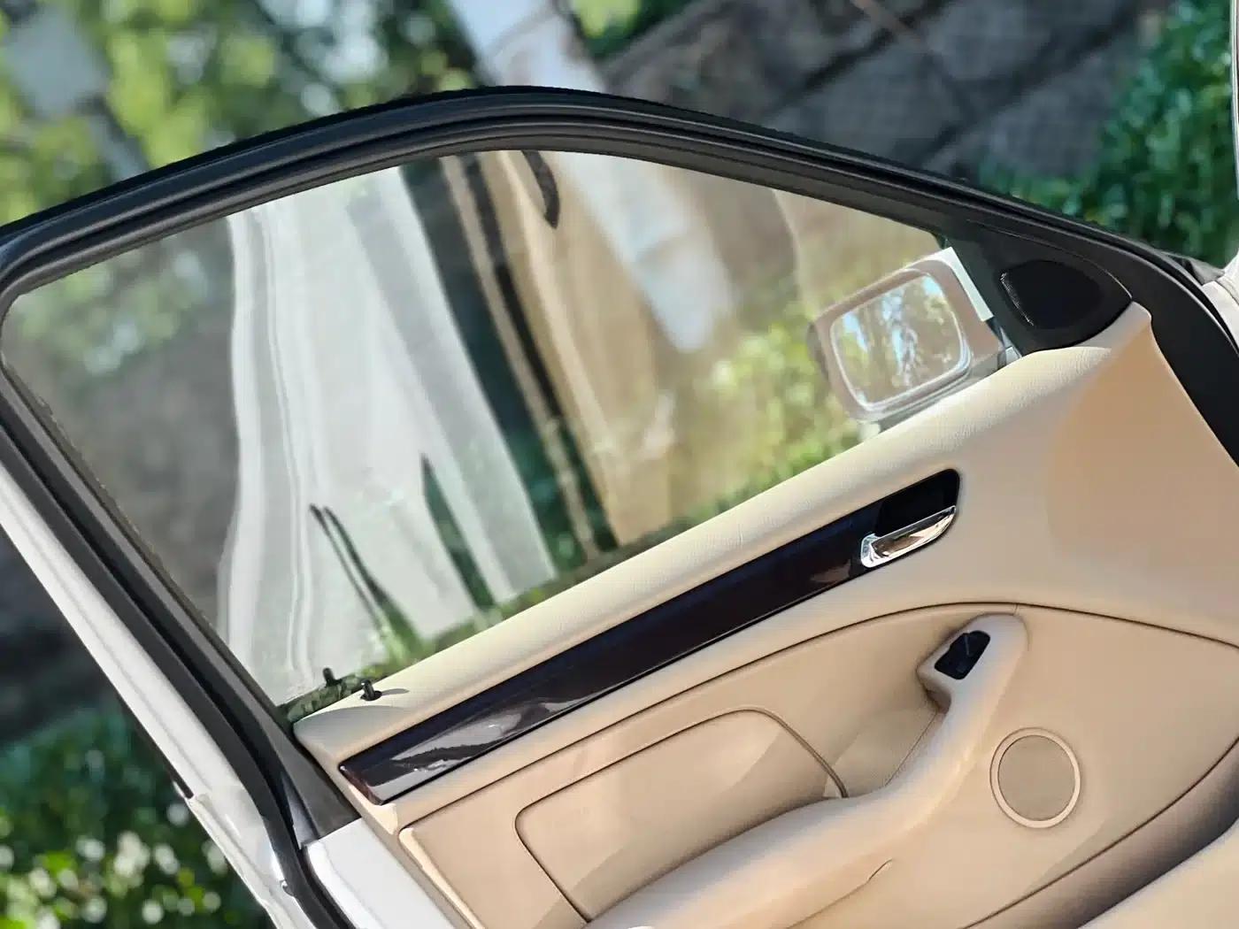 BMW 3 Series 2004 325i — миниатюра 4