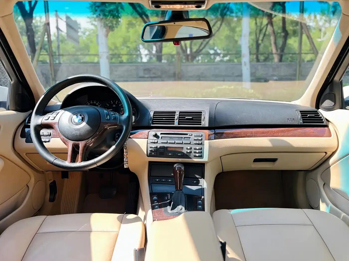 BMW 3 Series 2004 325i — миниатюра 10