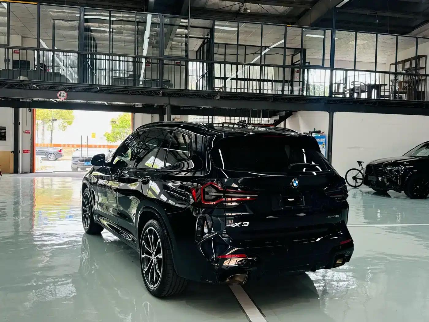 BMW X3 2022 xDrive30i Leading Edition M Sport Package — миниатюра 7