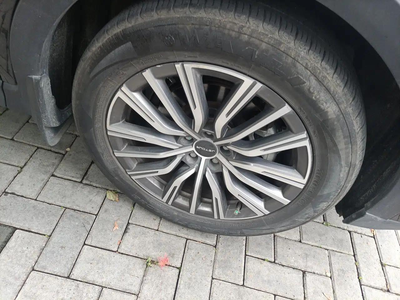 JETOUR X70 PLUS 2023 1.5T DCT Ziqiang PRO+ 7-Seater — миниатюра 8
