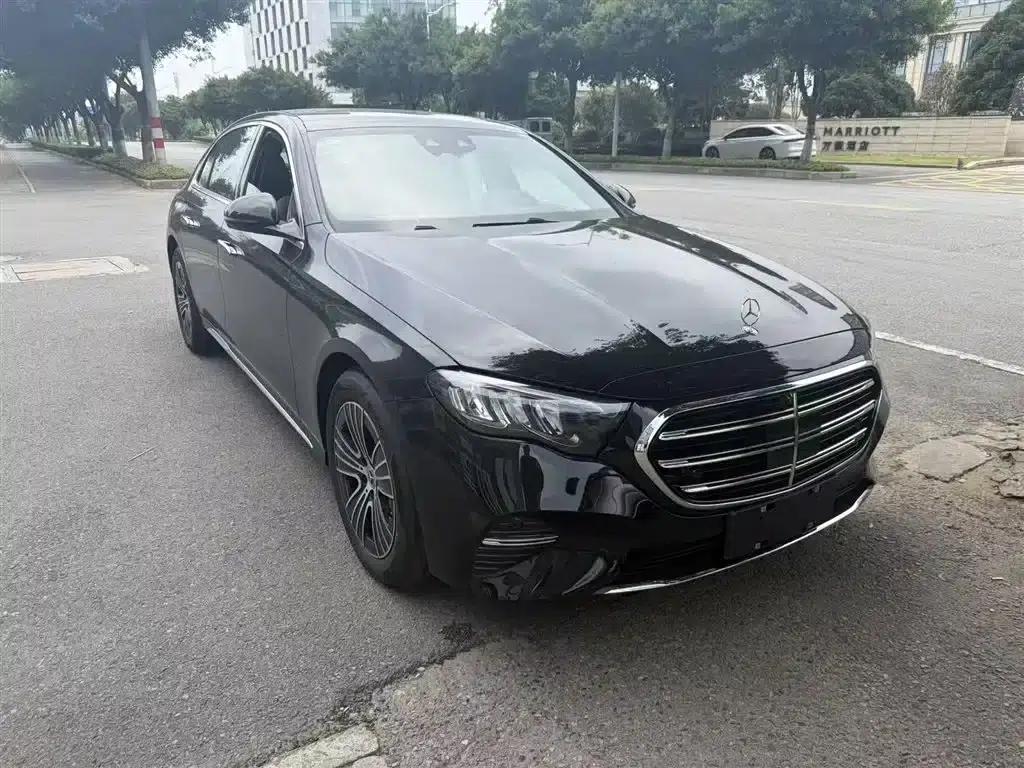 2026 Mercedes-Benz E-Class E 260 L — миниатюра 1
