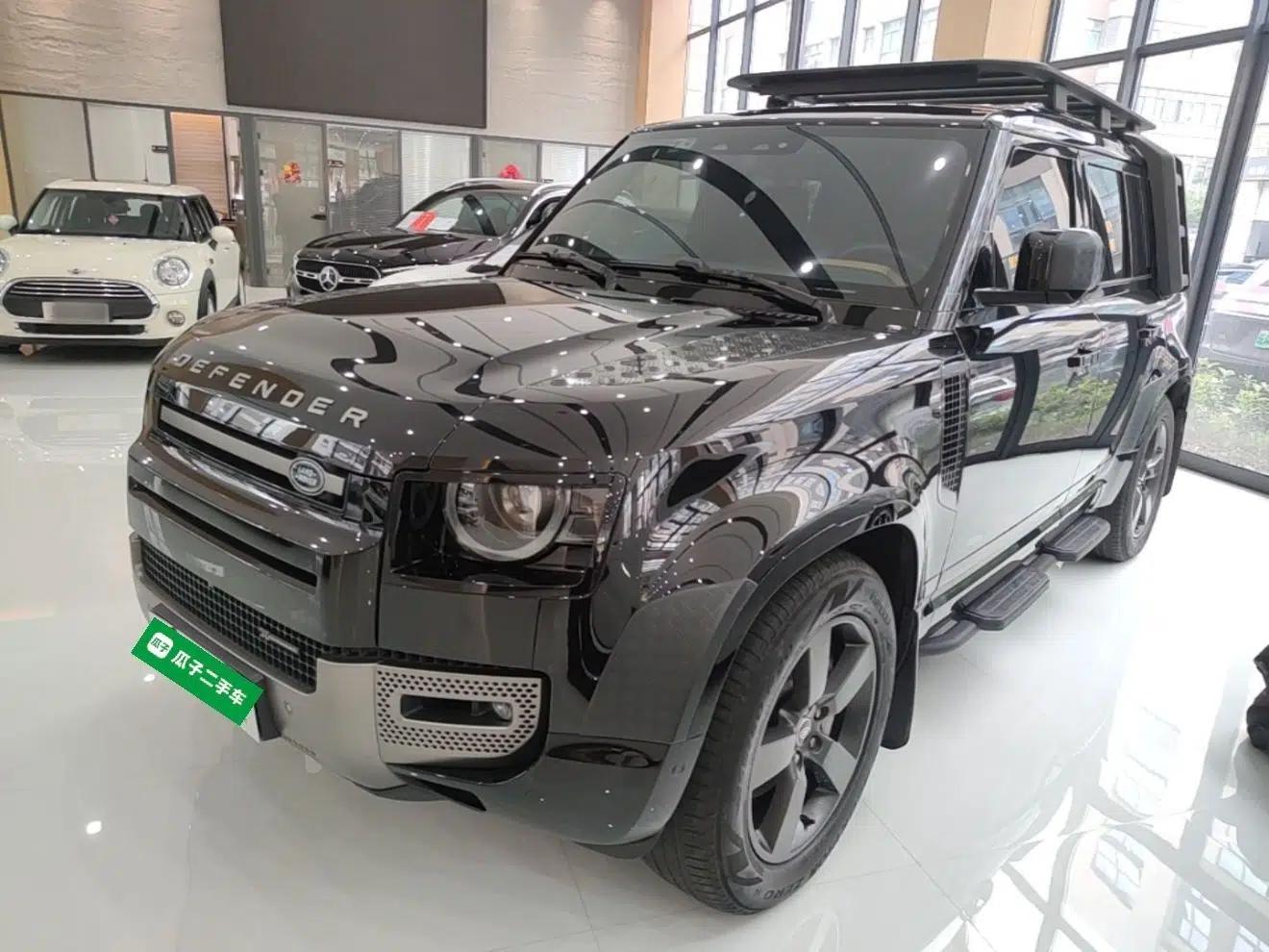 Land Rover Defender 2023 Facelift 110 3.0T P400 X-DYNAMIC HSE — миниатюра 1