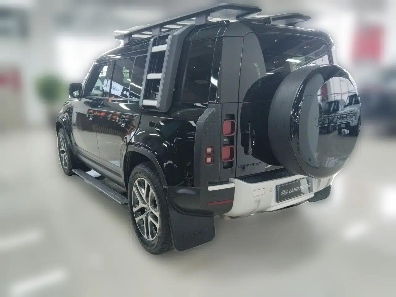 Land Rover Defender 2020 110 P400 Dark Special Edition — миниатюра 4