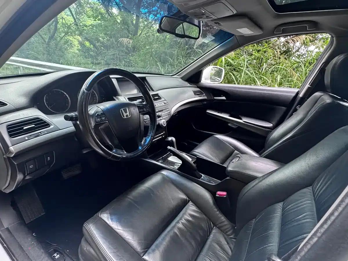 2012 Honda Accord 2.4L EXL Navi — миниатюра 5