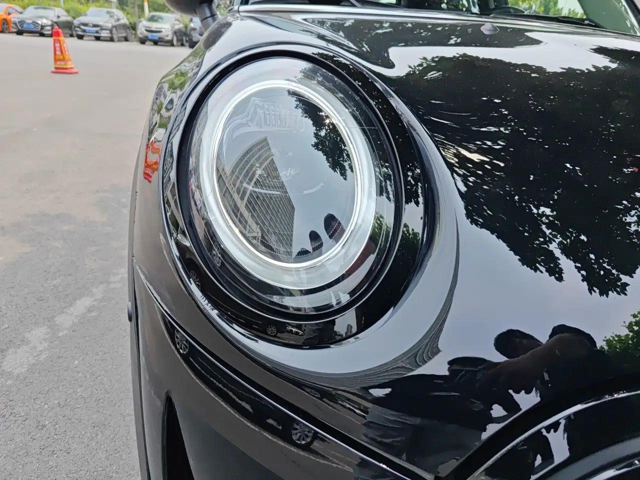 MINI 2022 Updated 1.5T COOPER Classic Edition Five-Door Version — миниатюра 7