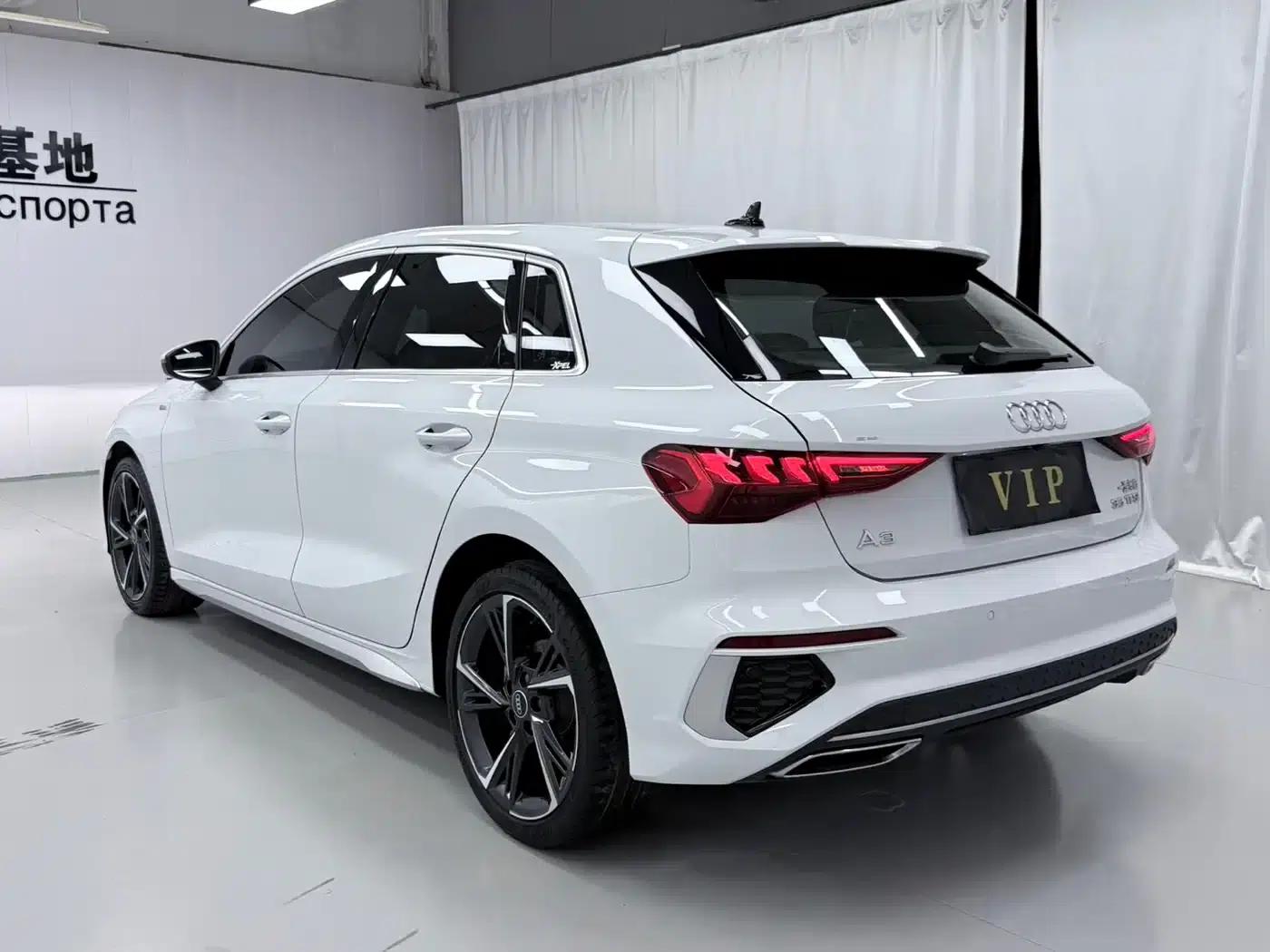 Audi A3 2023 Sportback 35 TFSI Fashion Sport — миниатюра 4
