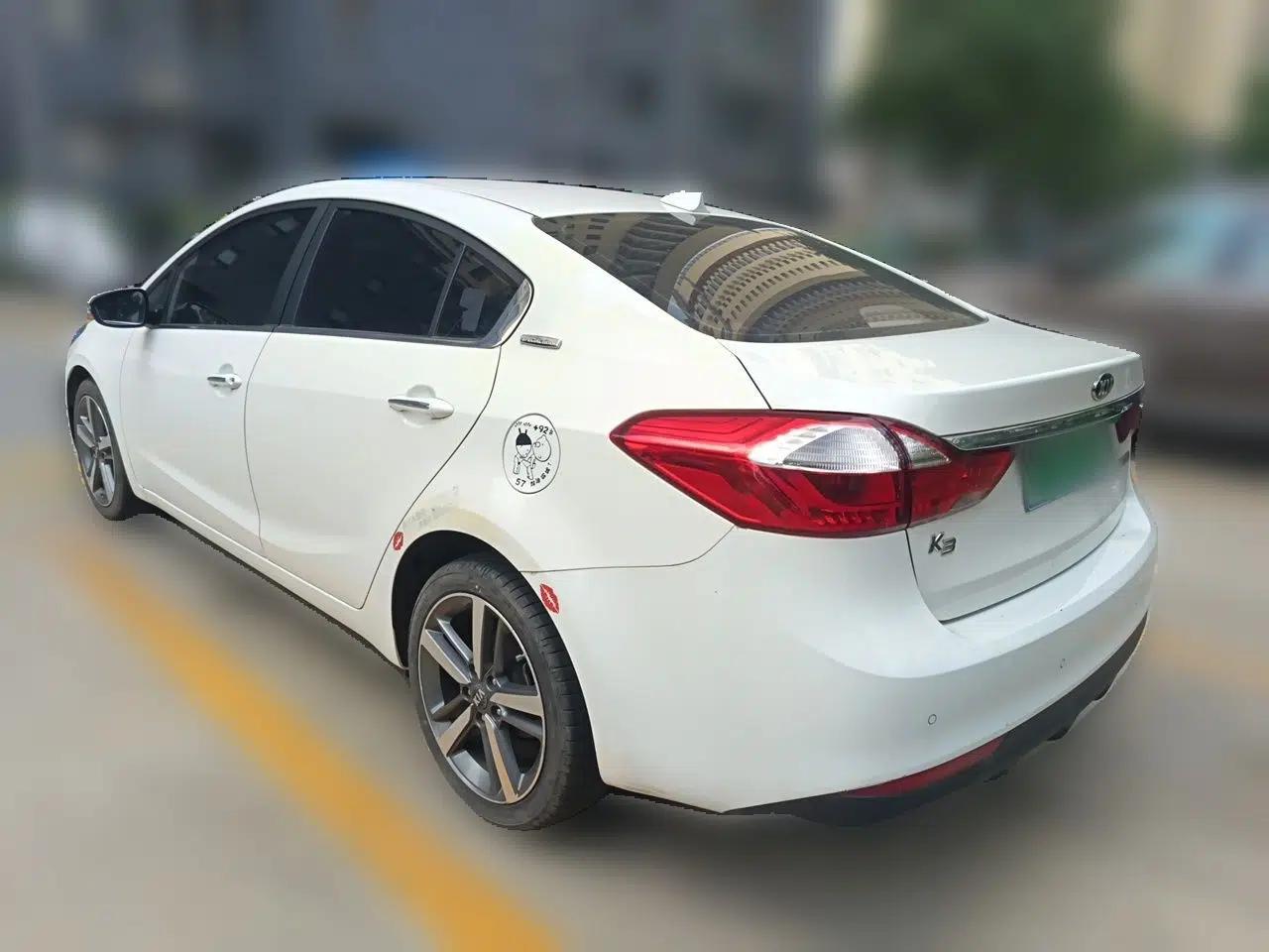 Kia K3 2017 1.6L Automatic 15th Anniversary Special Edition GLS — миниатюра 4