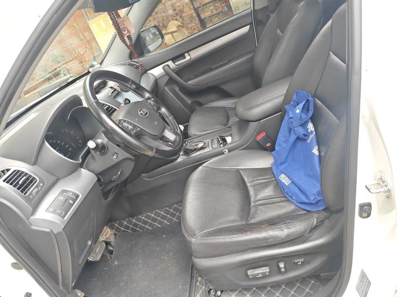 Kia Sorento 2013 2.2T 7-seat Diesel Luxury Edition — миниатюра 15