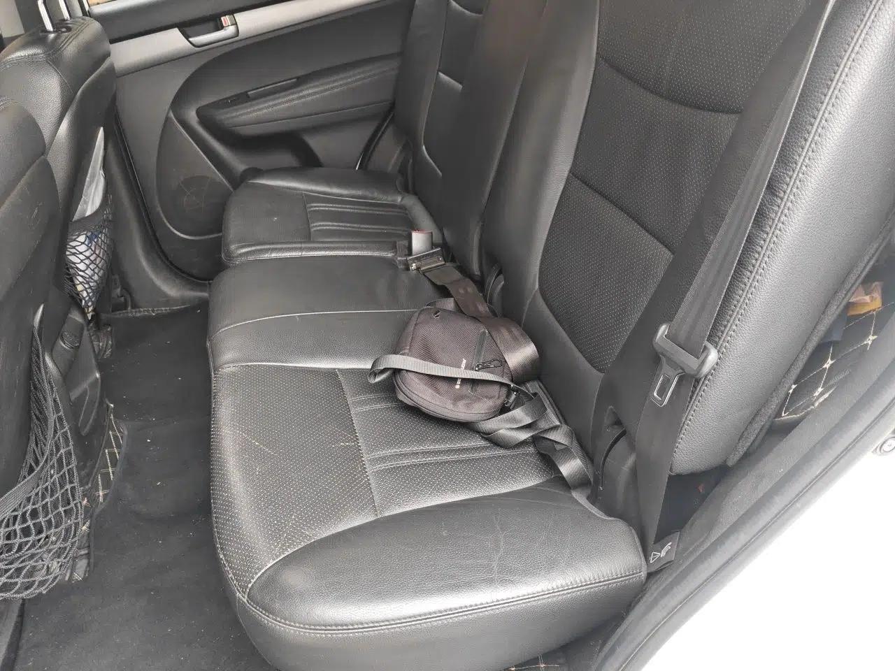 Kia Sorento 2013 2.2T 7-seat Diesel Luxury Edition — миниатюра 17