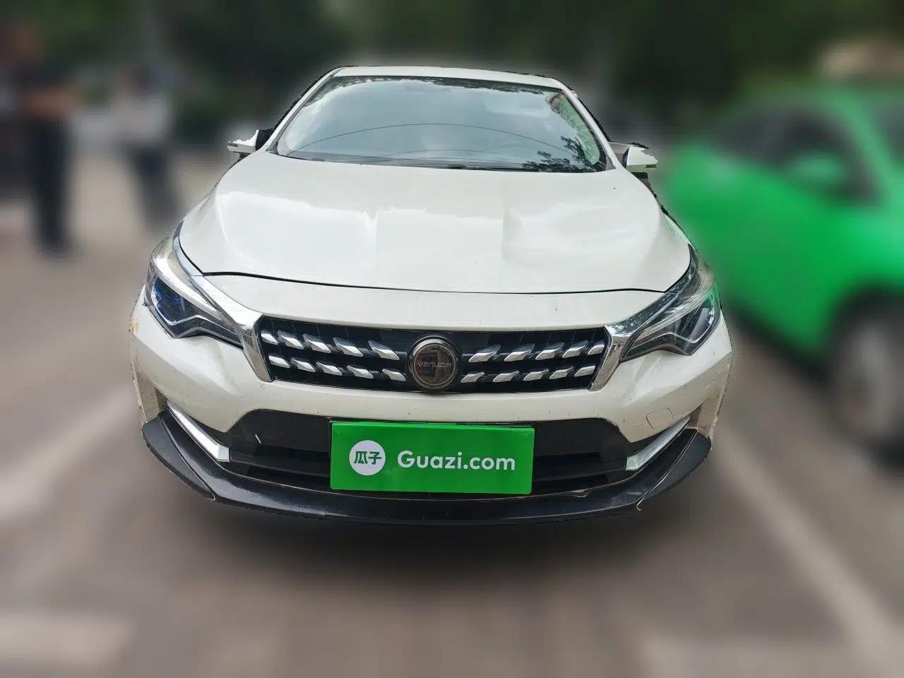 Venucia D60 2020 1.6L XL CVT Enjoyment Edition — миниатюра 2