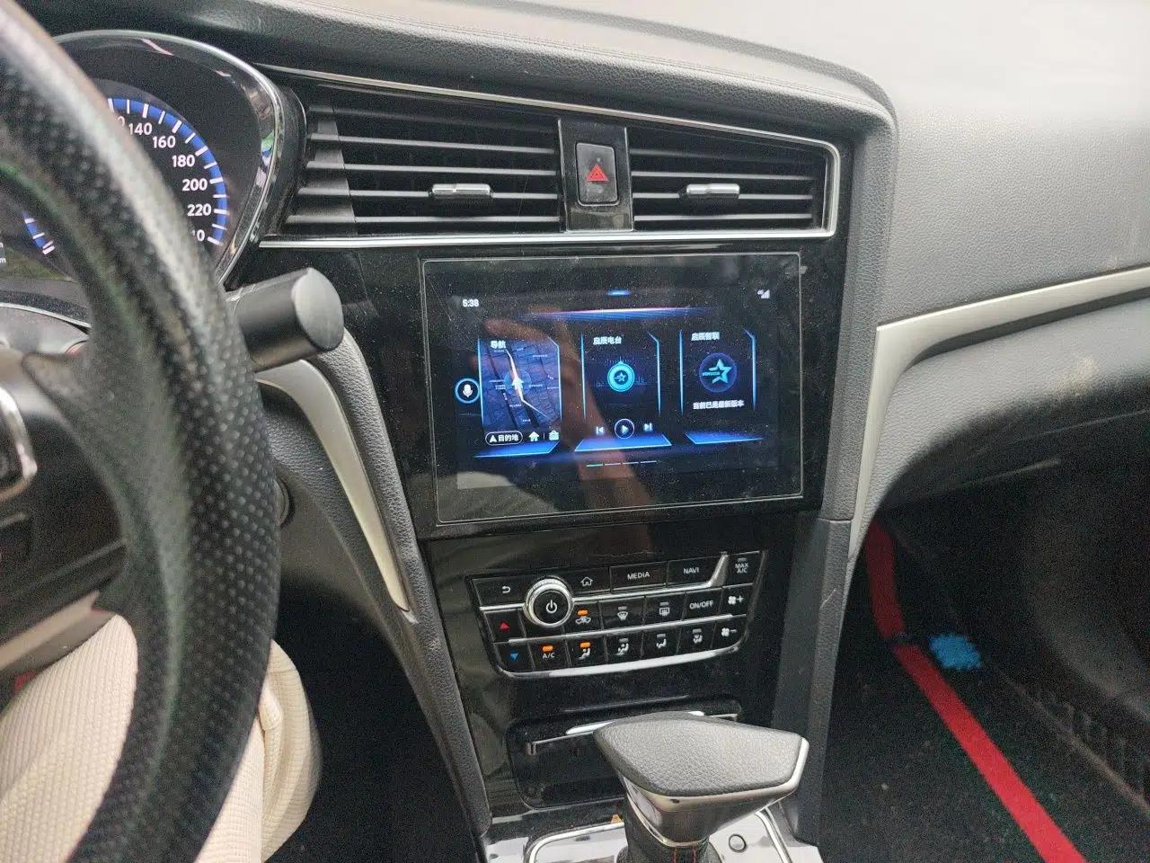 Venucia D60 2020 1.6L XL CVT Enjoyment Edition — миниатюра 13