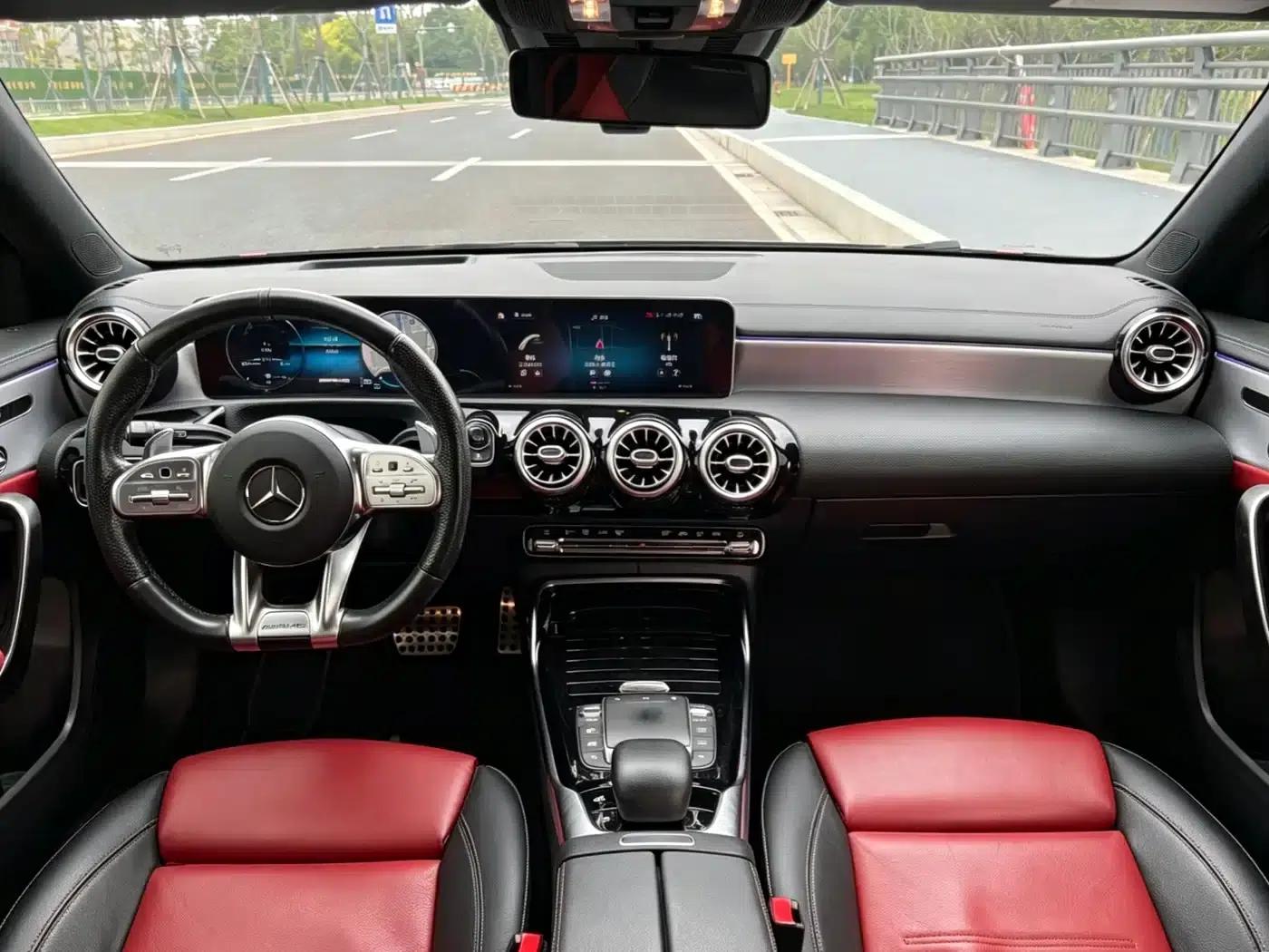 2020 Mercedes-Benz A-Class AMG (Imported) AMG A 35 4MATIC — миниатюра 12