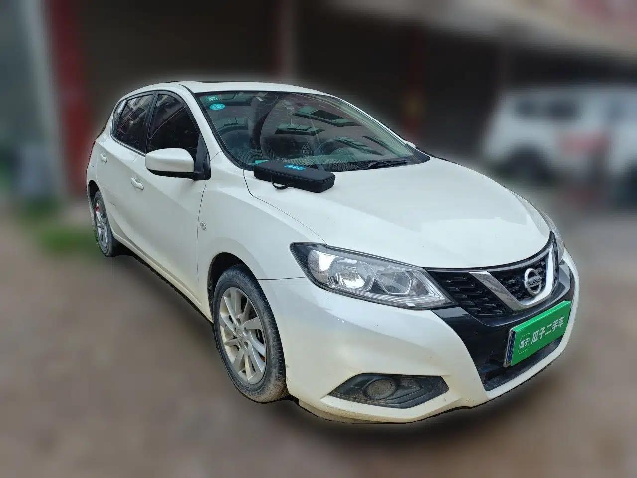 Nissan Tiida 2016 1.6L CVT Cool Dynamic Edition — миниатюра 3