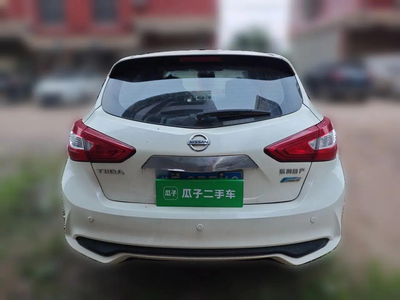 Nissan Tiida 2016 1.6L CVT Cool Dynamic Edition — миниатюра 5