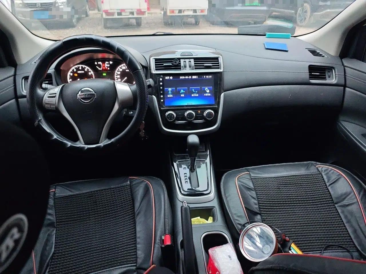 Nissan Tiida 2016 1.6L CVT Cool Dynamic Edition — миниатюра 9