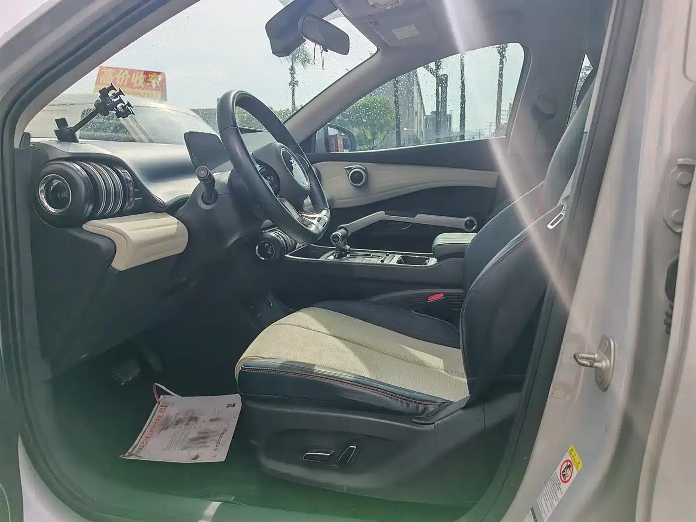 Yuan Plus 2022 510KM Premium — миниатюра 4
