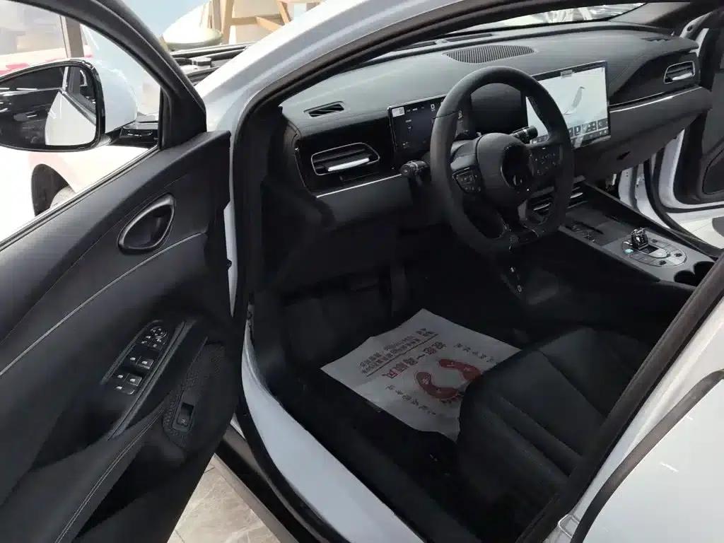 Seal 06 2025 DM-i Intelligent Driving Edition 80KM Luxury Model — миниатюра 14