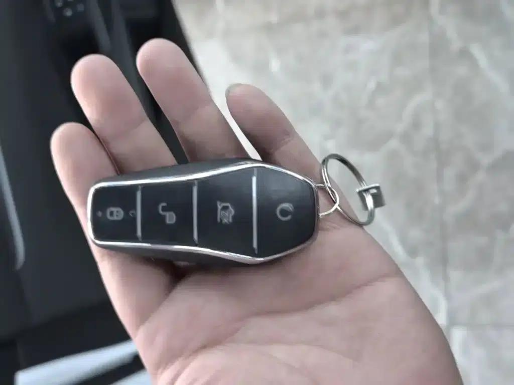 Seal 06 2025 DM-i Intelligent Driving Edition 80KM Luxury Model — миниатюра 19