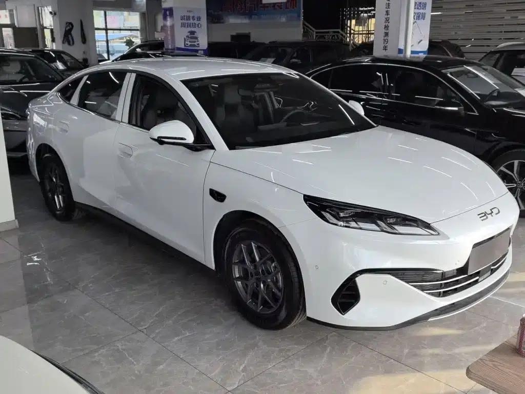 Seal 06 2025 DM-i Intelligent Driving Edition 80KM Luxury Model — миниатюра 22