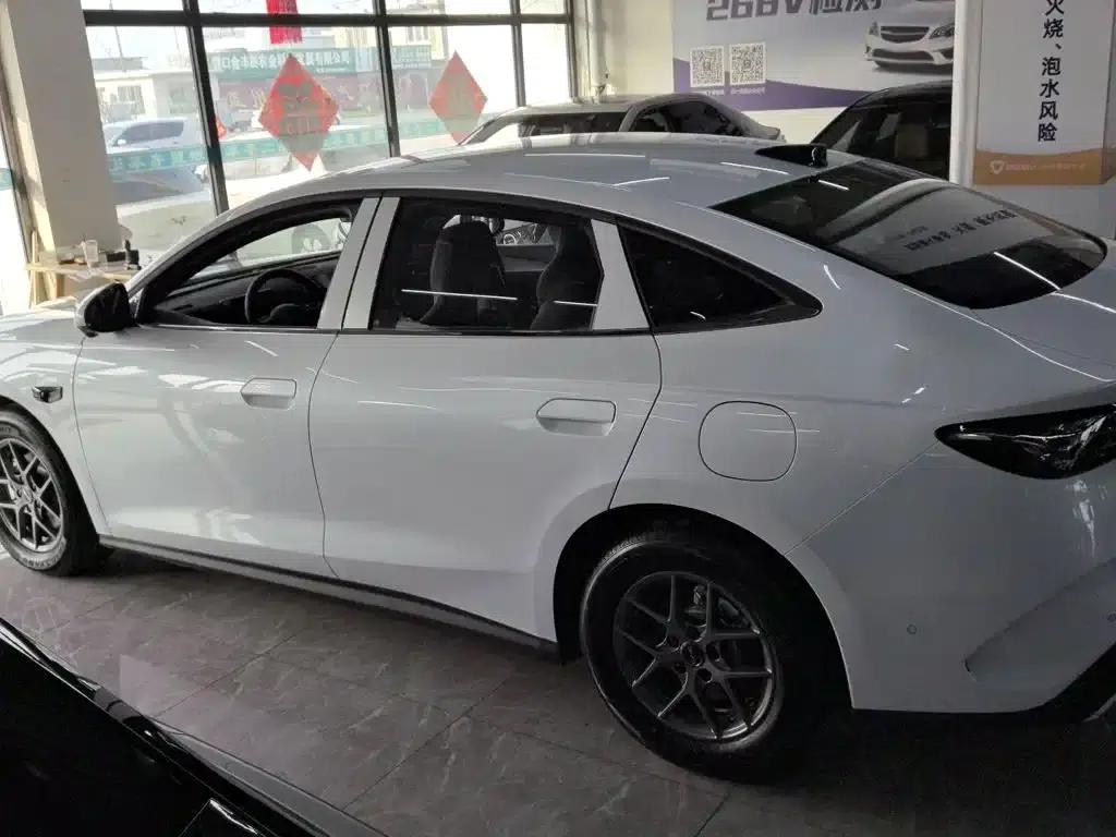 Seal 06 2025 DM-i Intelligent Driving Edition 80KM Luxury Model — миниатюра 4