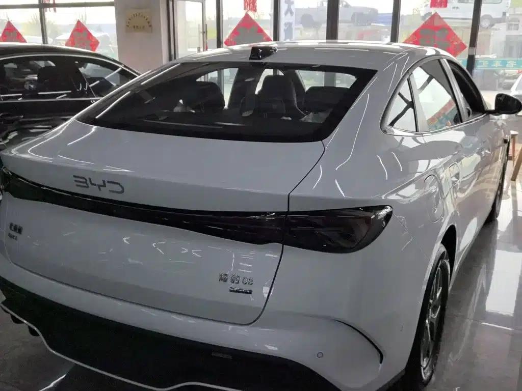 Seal 06 2025 DM-i Intelligent Driving Edition 80KM Luxury Model — миниатюра 6