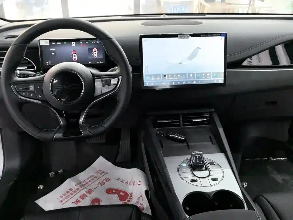 Seal 06 2025 DM-i Intelligent Driving Edition 80KM Luxury Model — миниатюра 7